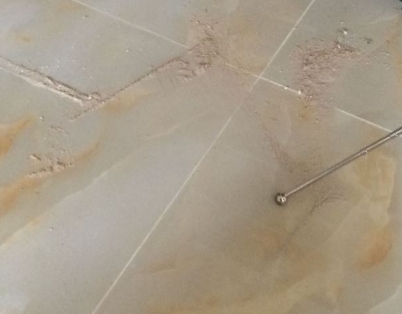 巴林左瓷砖空鼓维修公司分享粘合剂选择不当在瓷砖铺贴过程中可能导致以下问题